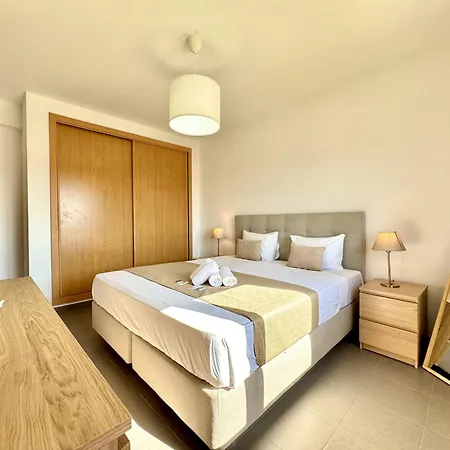 Sea View With Pool By Homing Apartman