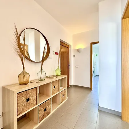 Sea View With Pool By Homing