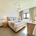 아파트 Sea View With Pool By Homing *