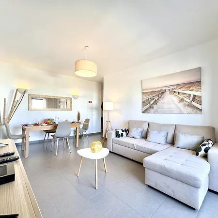 Sea View With Pool By Homing *