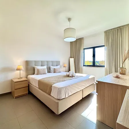 Appartamento Sea View With Pool By Homing *